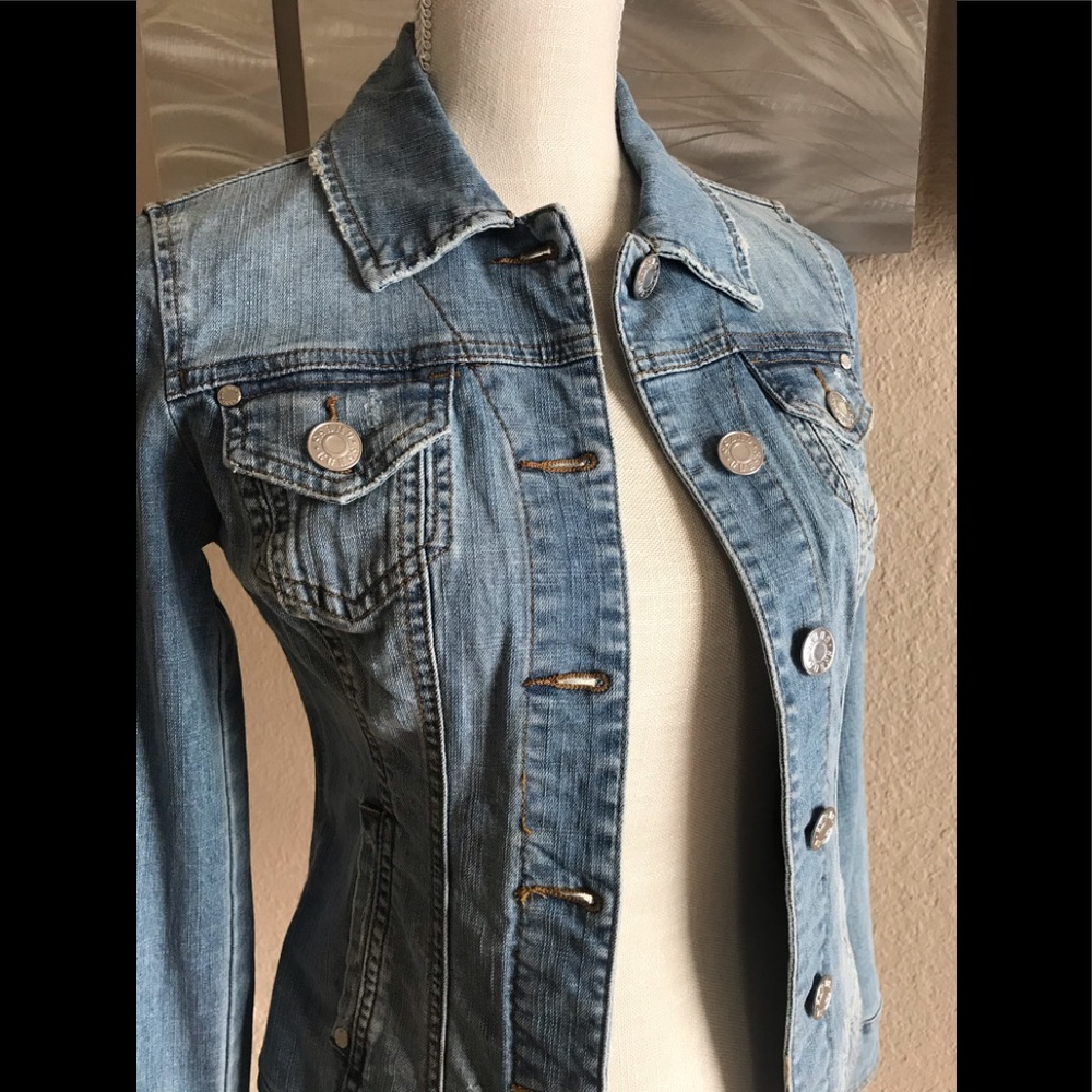 Vintage Guess Women’s Distressed Denim Jacket XS